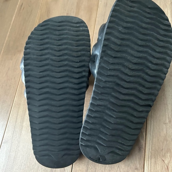 Black Braided Sandals - Picture 3 of 3